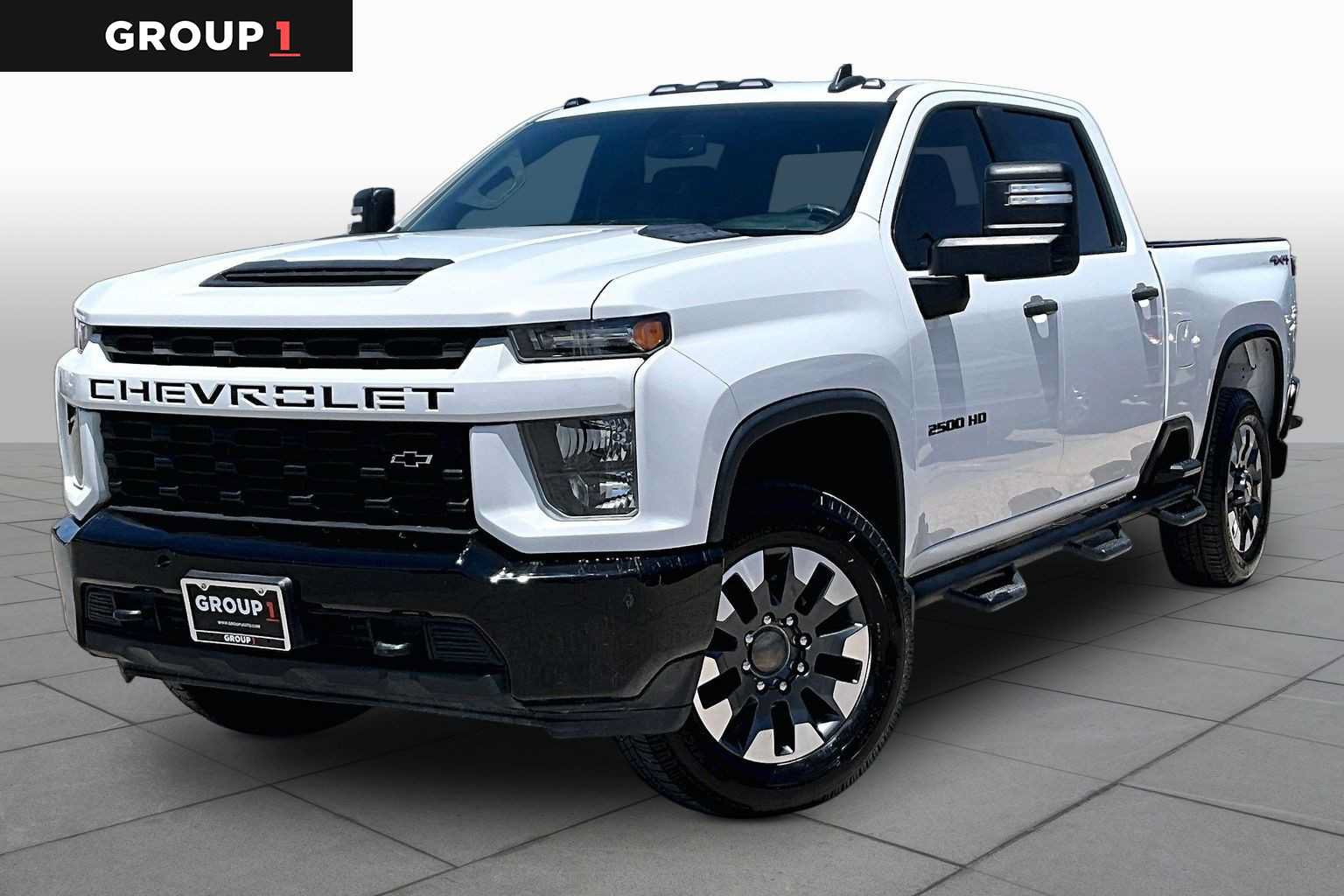 Used 2021 Chevrolet Silverado 2500 Custom w/ Custom Value Package AWD/4WD image 1