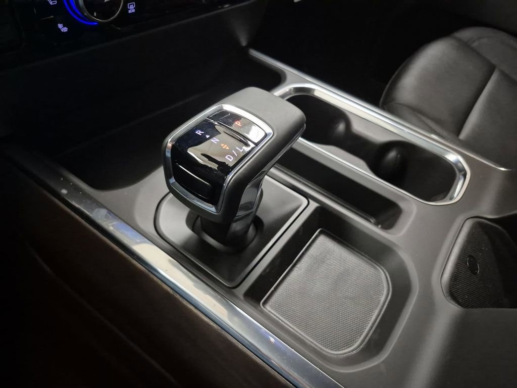 New 2026 GMC Sierra 1500 SLT image 16