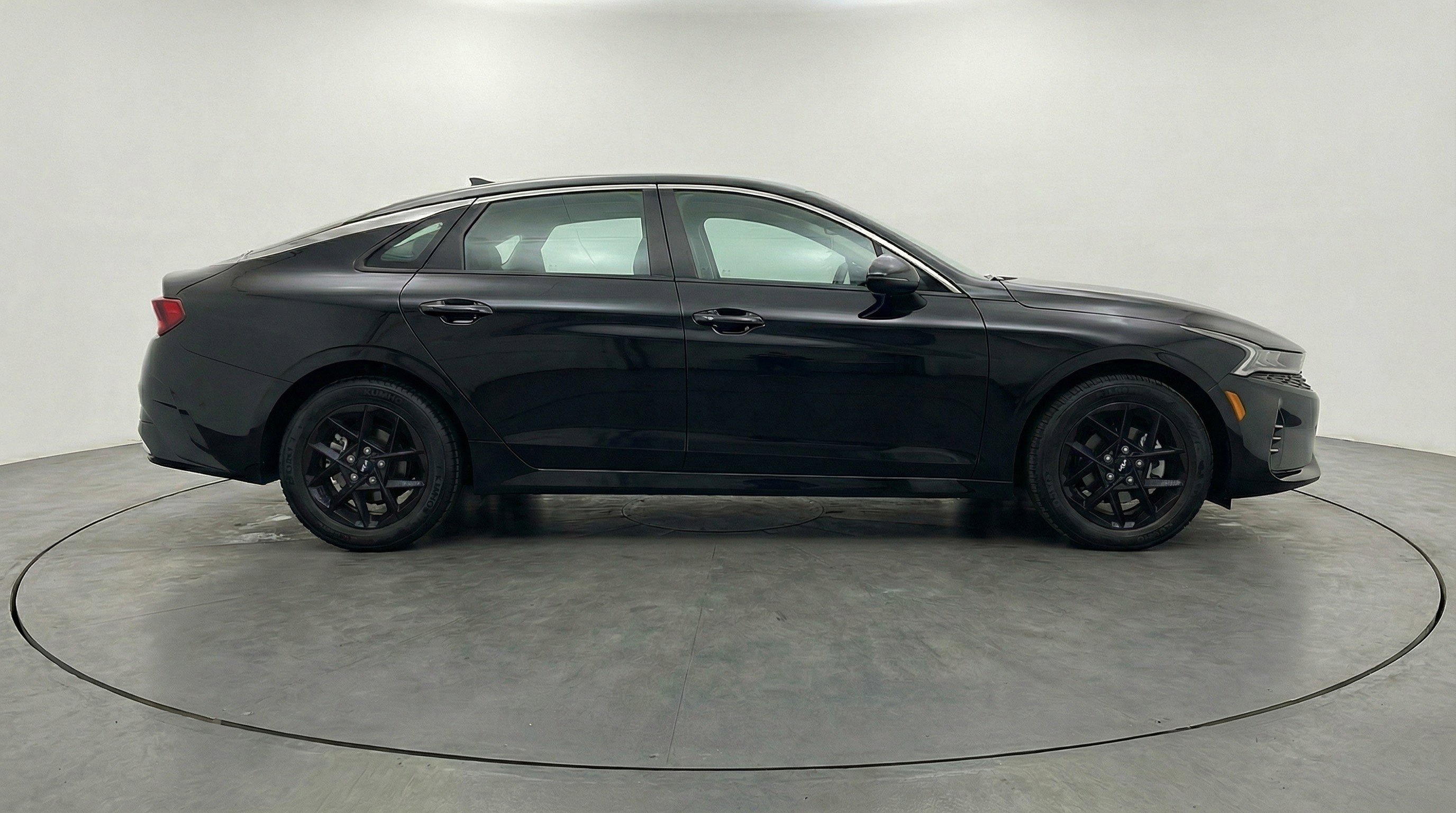 Used 2025 Kia K5 LXS image 11
