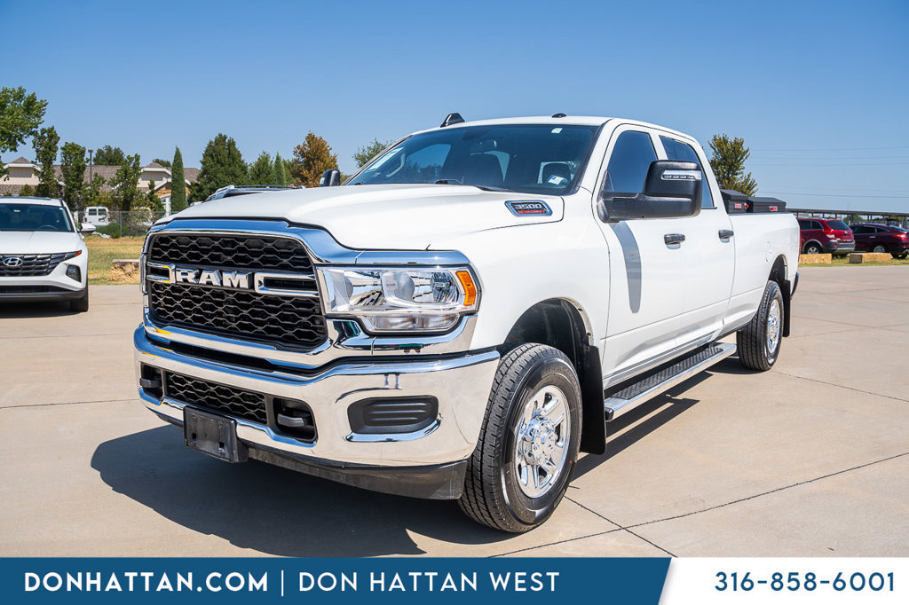 Used 2024 RAM 3500 Tradesman w/ Chrome Appearance Group AWD/4WD image 26
