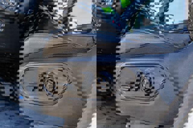 Used 2023 Jeep Grand Cherokee Altitude image 27