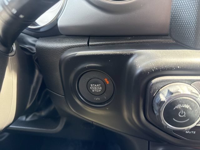 Certified 2022 Jeep Wrangler Unlimited Sport AWD/4WD image 21