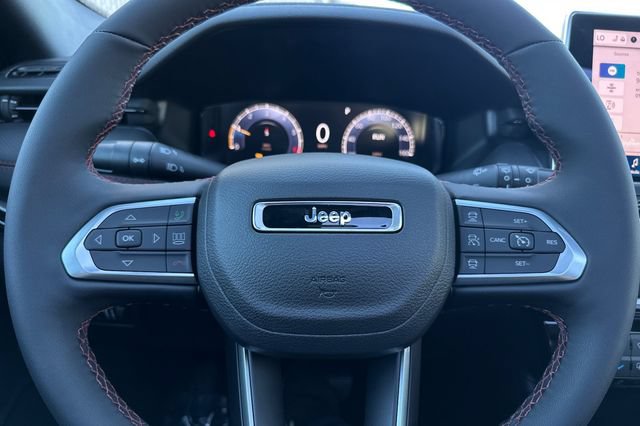 New 2026 Jeep Compass Trailhawk w/ Sun, Sound & Navigation Group AWD/4WD image 23
