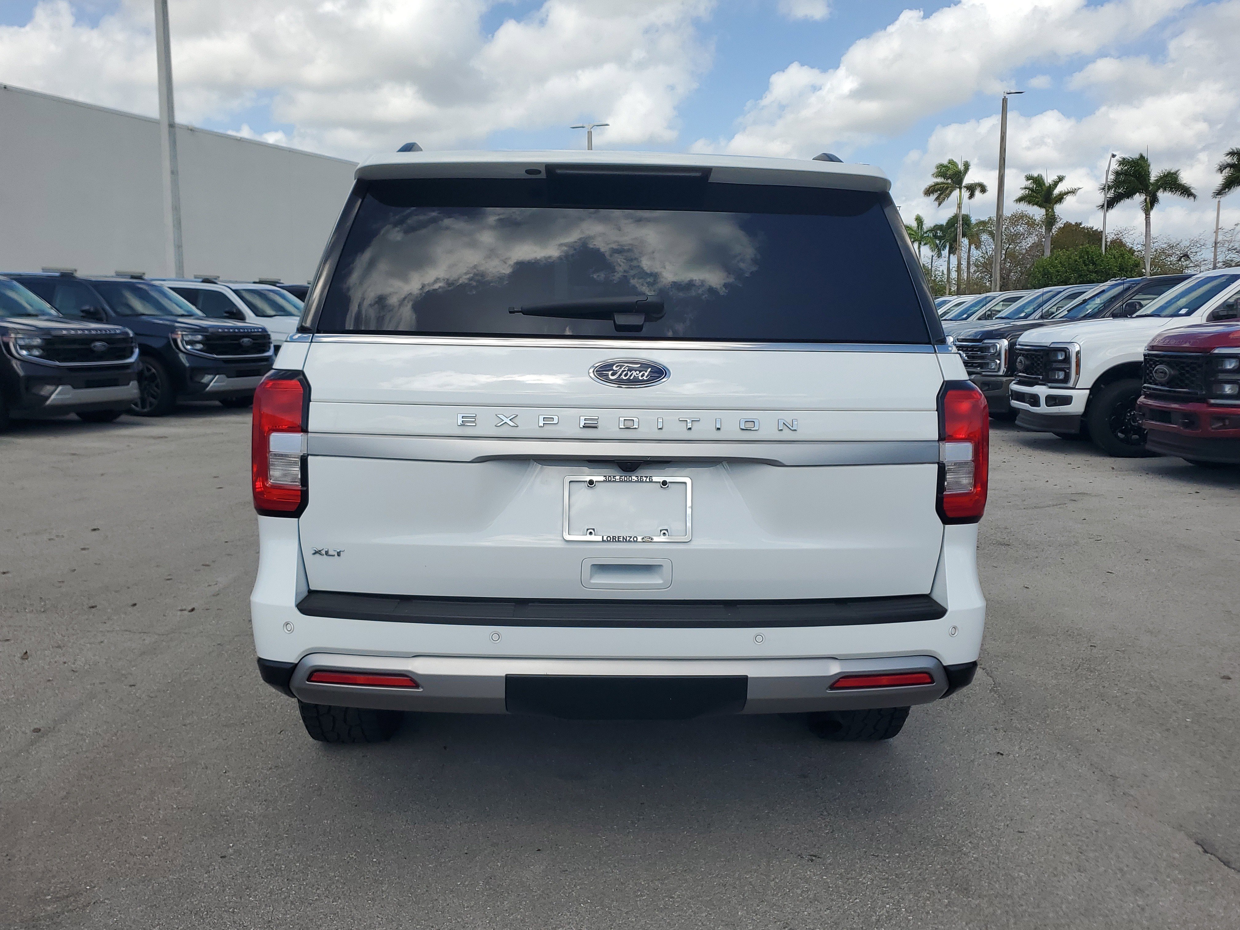 Used 2022 Ford Expedition XLT RWD image 6