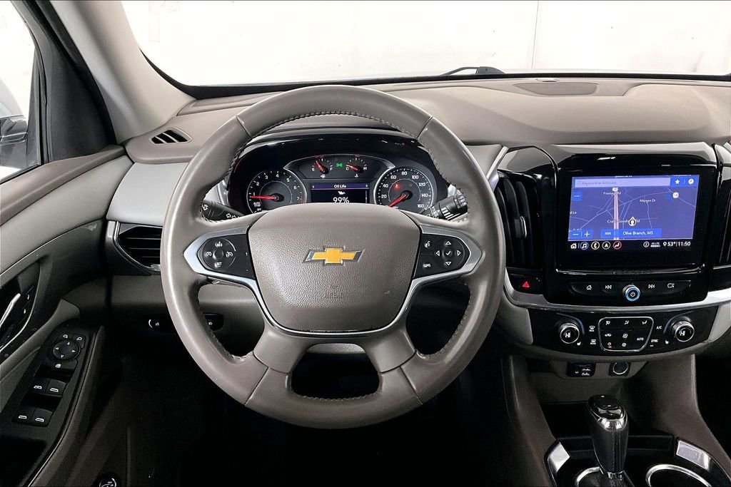 Used 2020 Chevrolet Traverse LT w/ LT Premium Package image 5