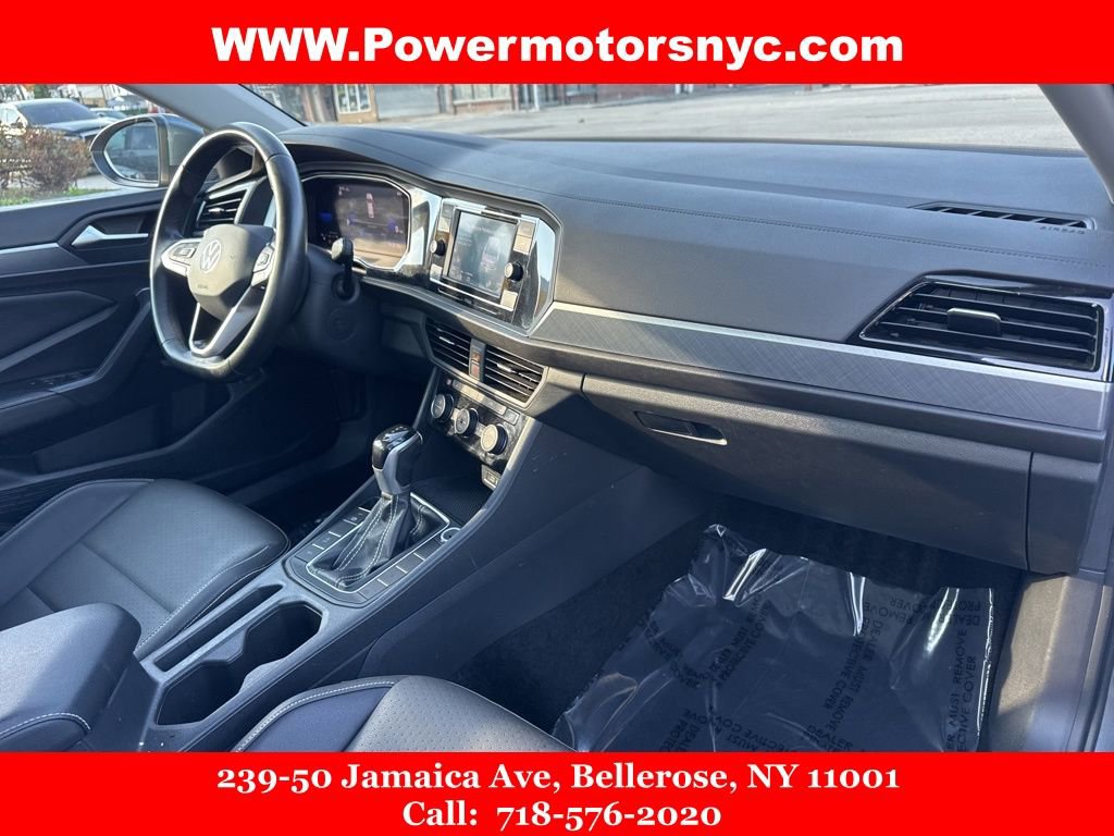 Used 2022 Volkswagen Jetta SE image 15
