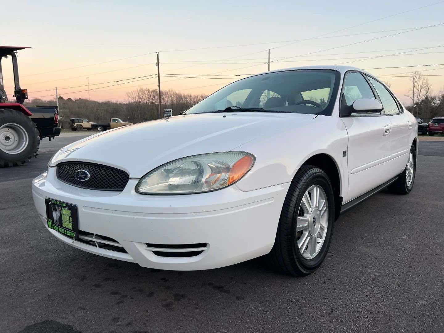 Used 2004 Ford Taurus SEL image 6
