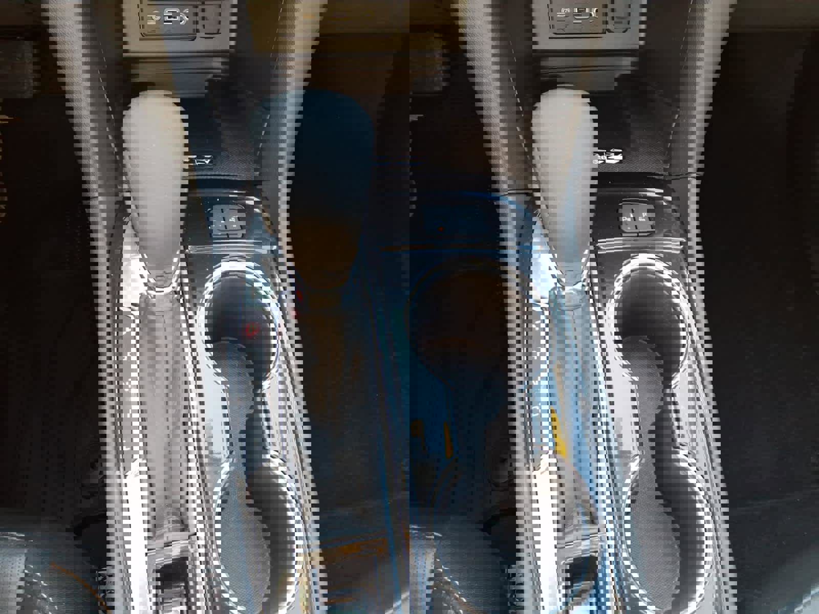 Used 2023 Chevrolet Equinox Premier image 14