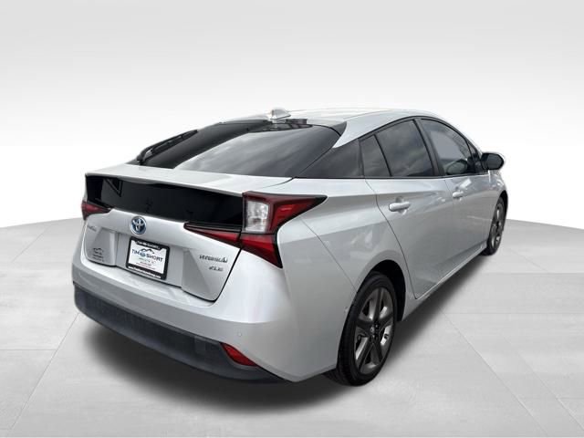 Used 2021 Toyota Prius XLE image 2