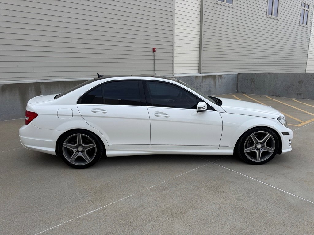 Used 2013 Mercedes-Benz C 350 Sport image 2
