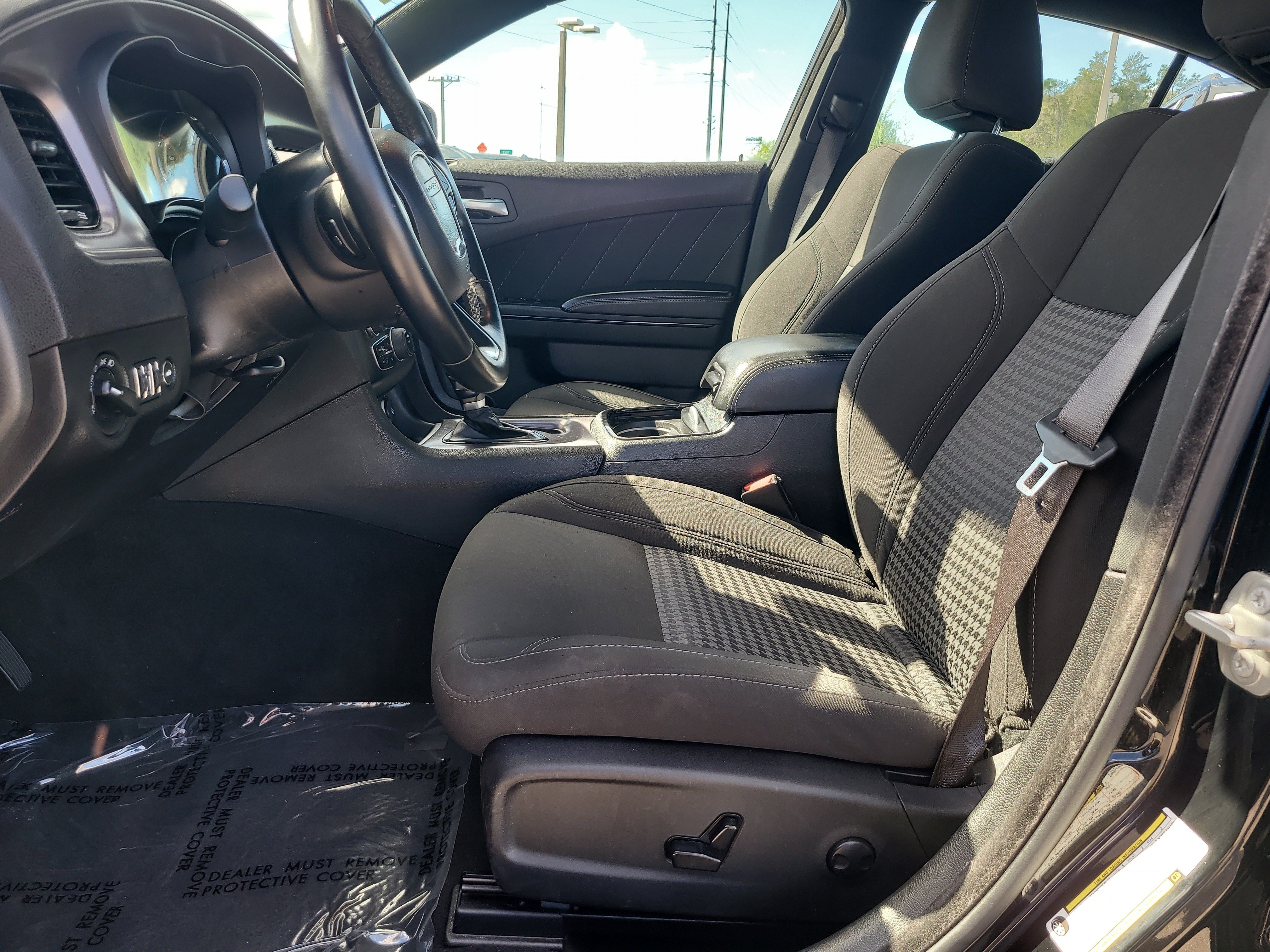 Used 2023 Dodge Charger SXT w/ Blacktop Package RWD image 17