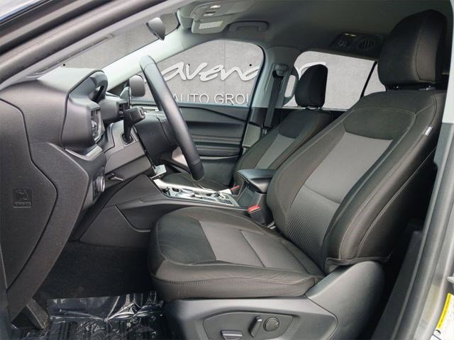 Used 2023 Ford Explorer XLT image 23