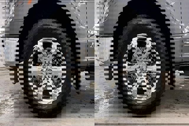 Used 2022 Ford F150 Lariat w/ Equipment Group 502A High image 10