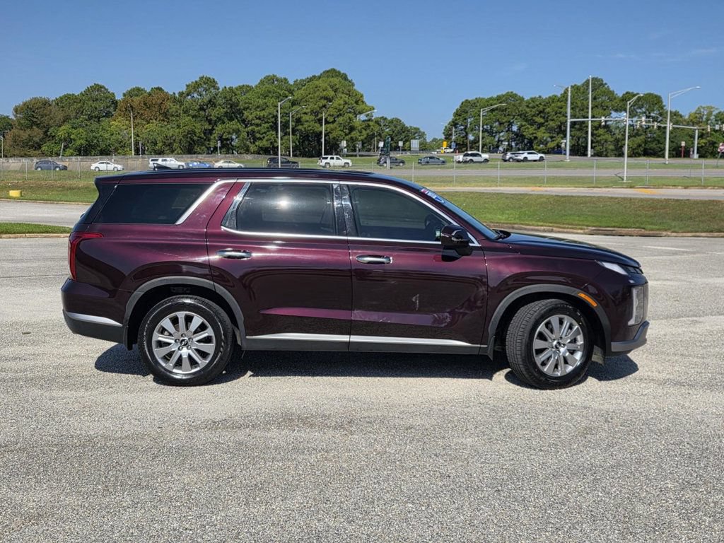 Used 2023 Hyundai Palisade SE FWD image 35