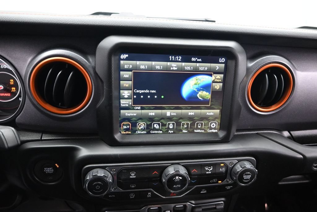 Used 2022 Jeep Gladiator Mojave w/ LED Lighting Group AWD/4WD image 13