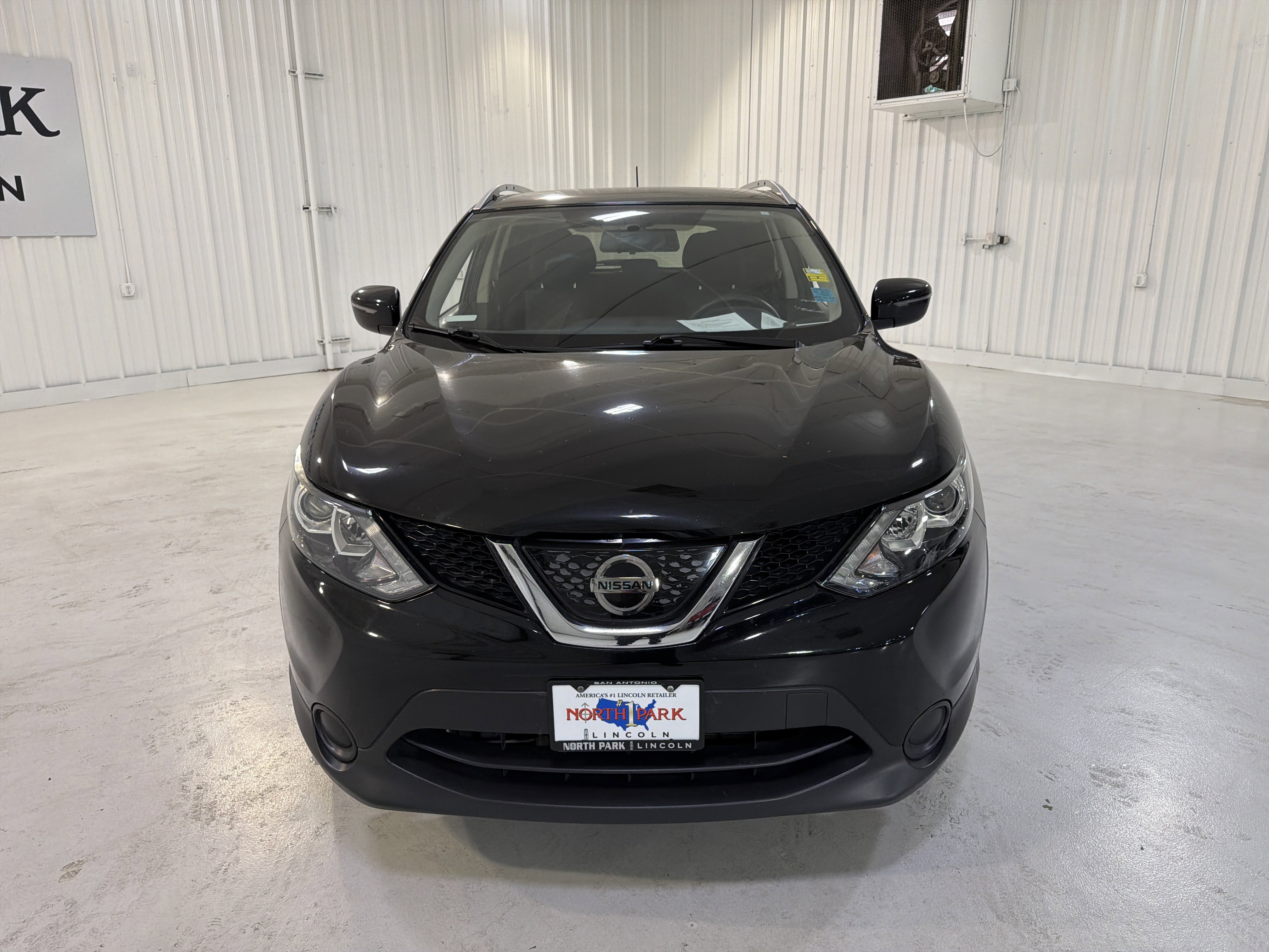 Used 2018 Nissan Rogue Sport SV image 8