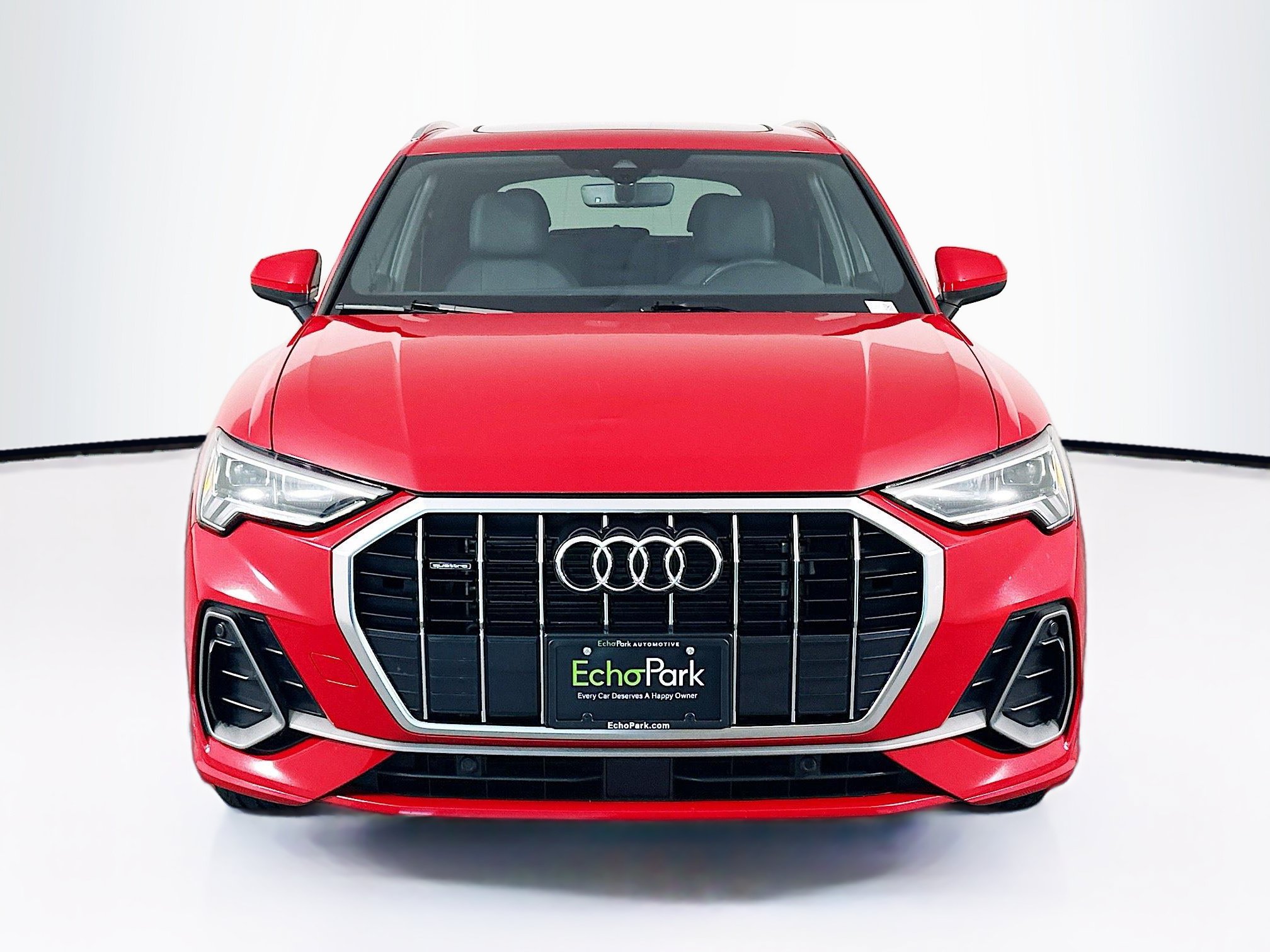 Used 2024 Audi Q3 2.0T Premium AWD/4WD image 2