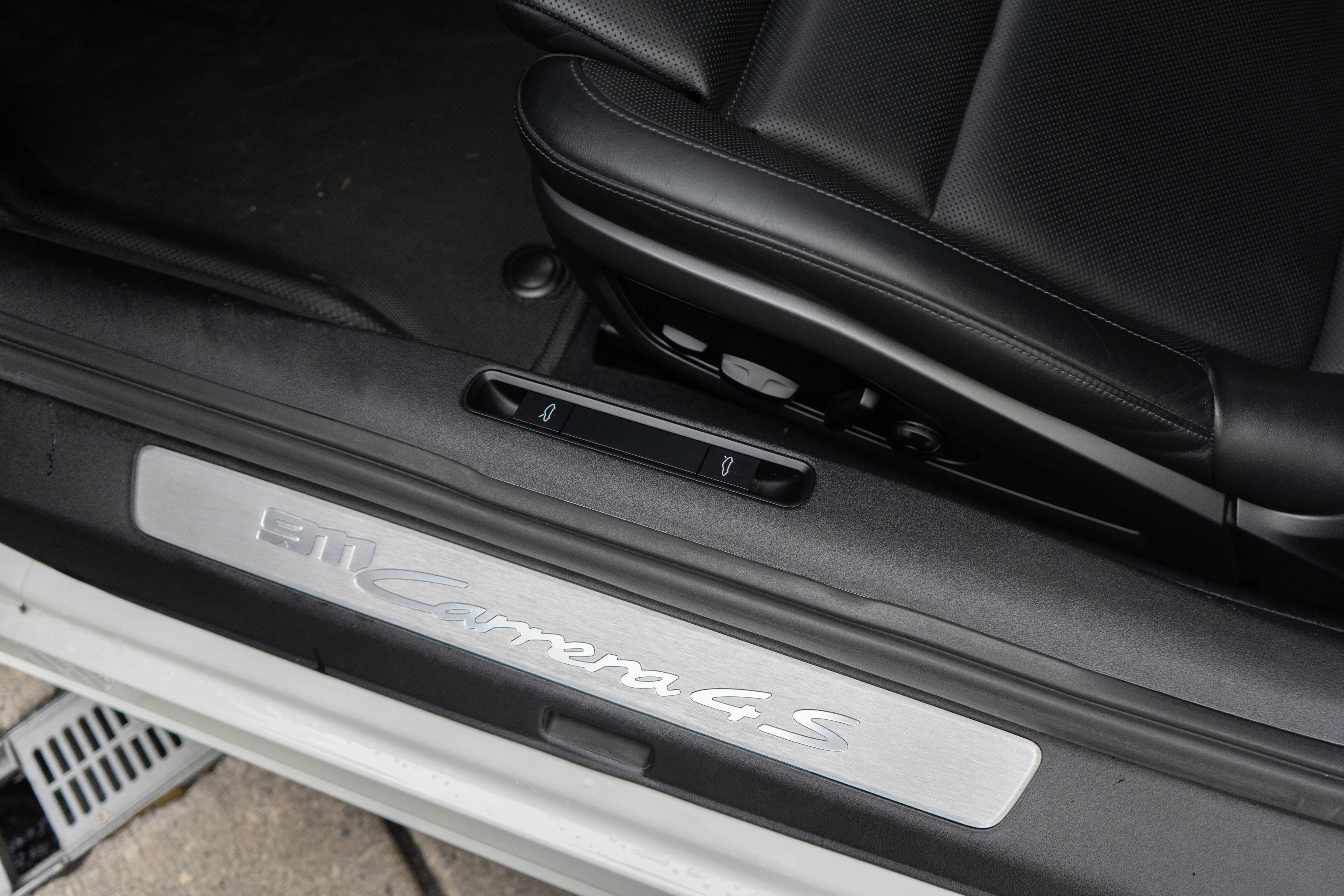 Used 2020 Porsche 911 Carrera 4S image 16