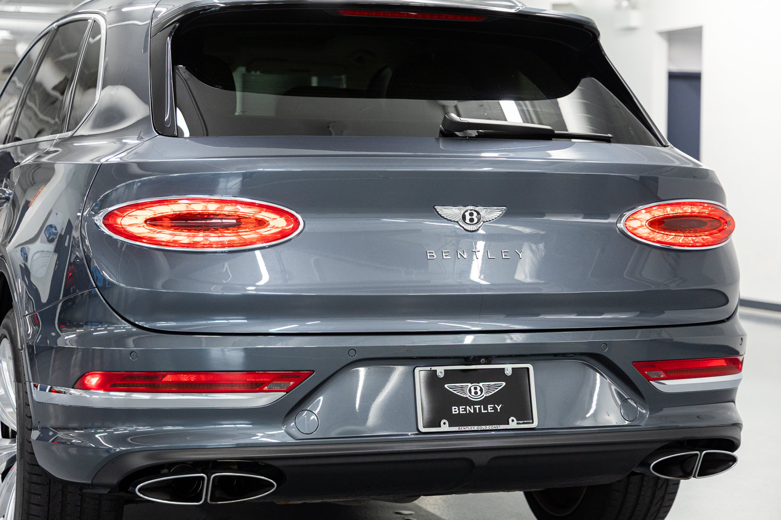 Certified 2023 Bentley Bentayga AWD/4WD image 22