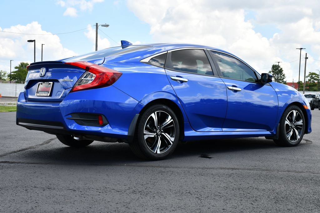 Used 2018 Honda Civic Touring image 7