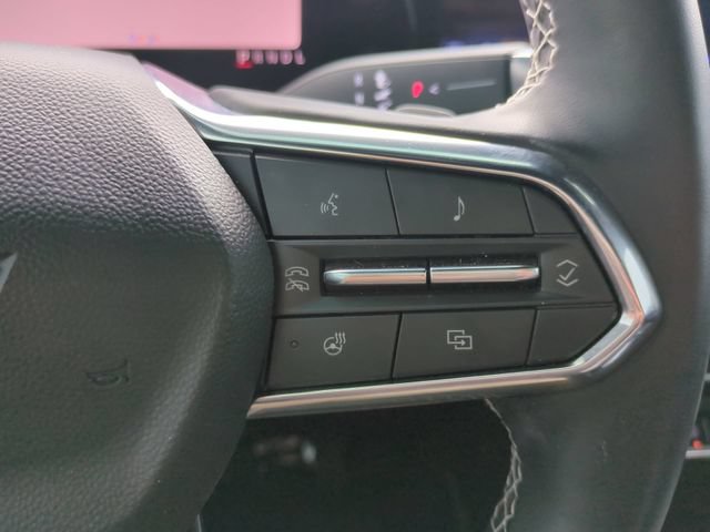 Used 2024 Chevrolet Traverse LT w/ Midnight/Sport Edition FWD image 31