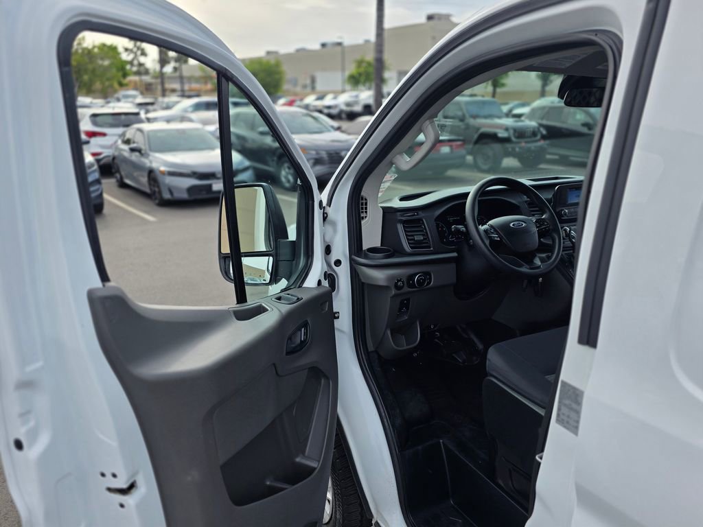 Used 2024 Ford Transit 250 Low Roof w/ Exterior Upgrade Package RWD image 34
