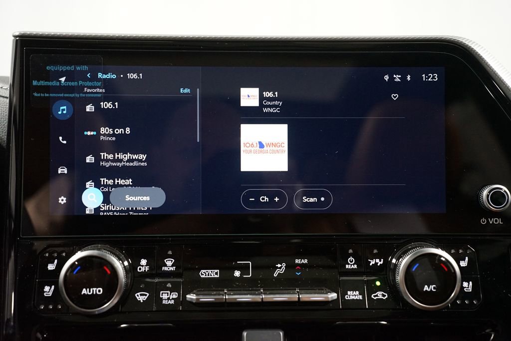 New 2026 Toyota Highlander Platinum AWD/4WD image 19