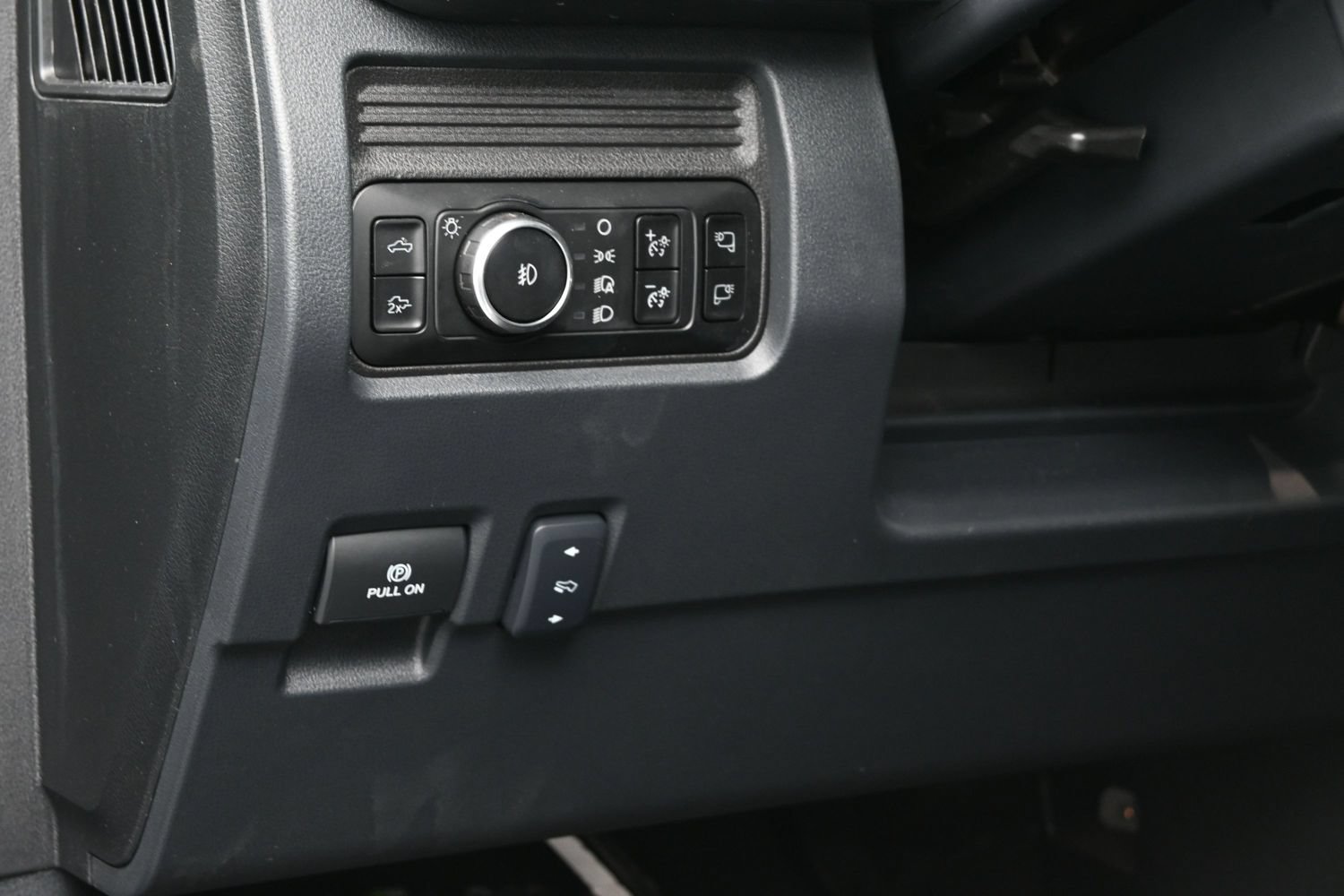 Used 2025 Ford F250 Lariat w/ Chrome Package AWD/4WD image 23