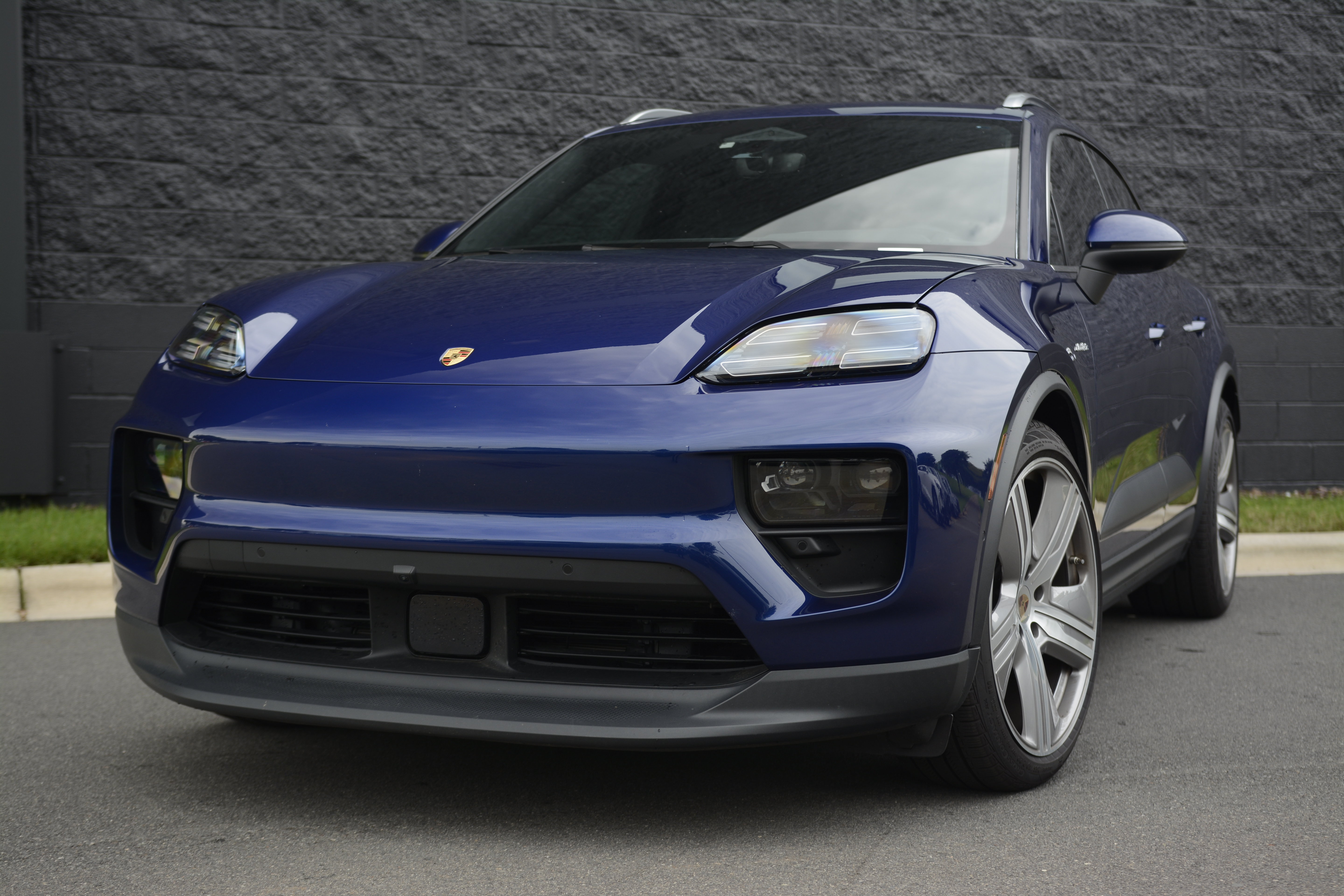 Certified 2024 Porsche Macan 4 Electric