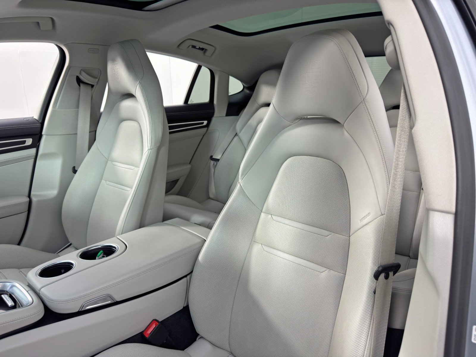 Used 2023 Porsche Panamera Platinum Edition RWD image 41