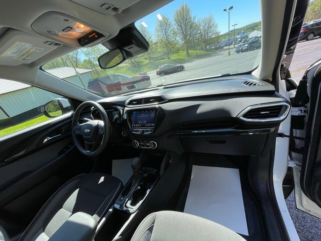 Certified 2023 Chevrolet TrailBlazer LT w/ Convenience Package AWD/4WD image 10