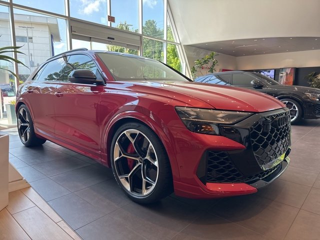 New 2025 Audi RS Q8 performance video 3