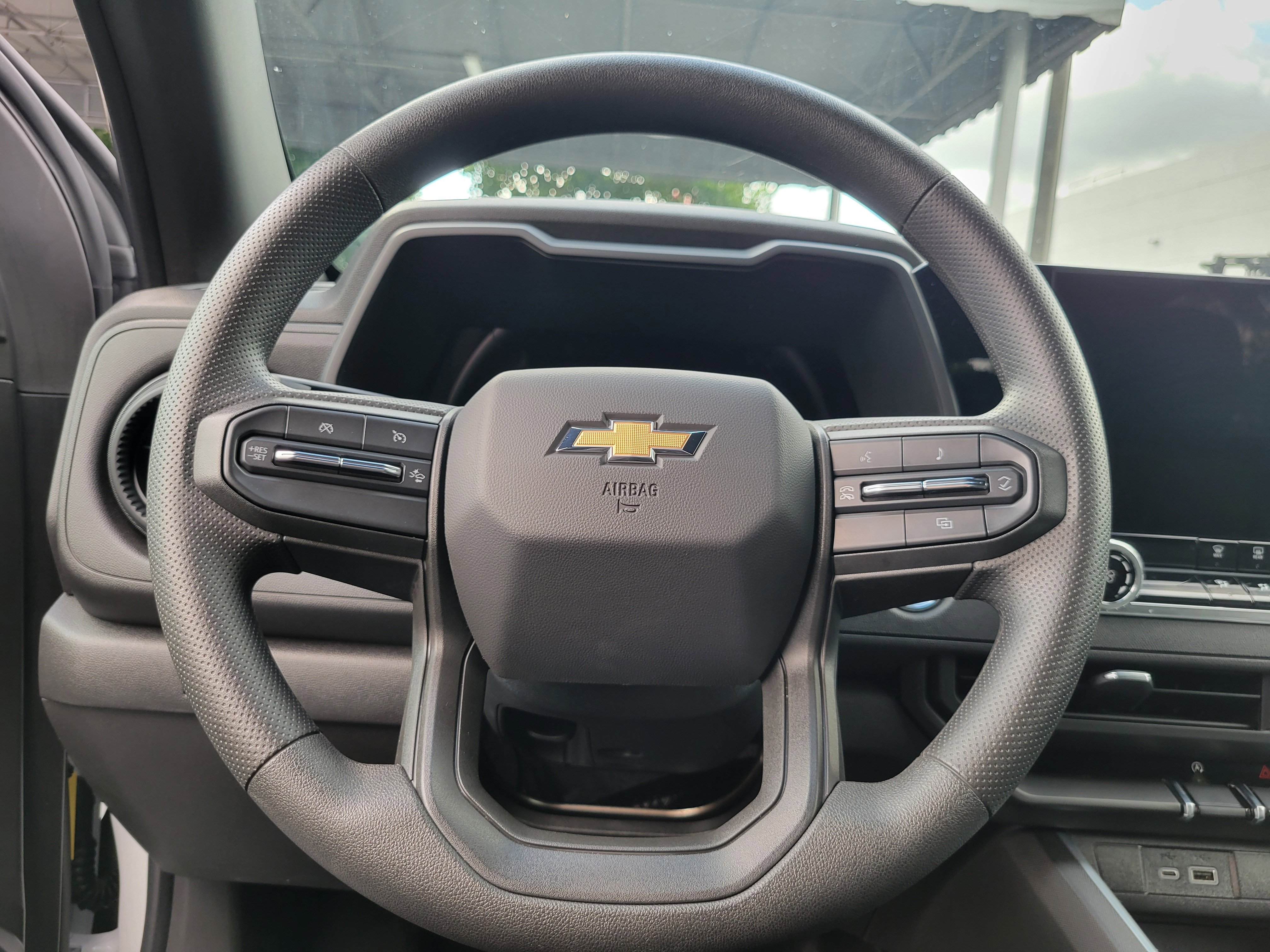 Used 2025 Chevrolet Colorado W/T w/ WT Custom Package image 17