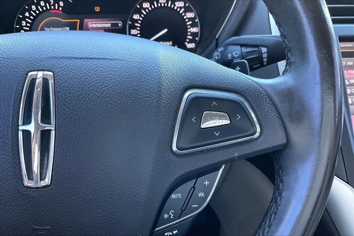 Used 2015 Lincoln MKC FWD w/ Equipment Group 101A Select image 19