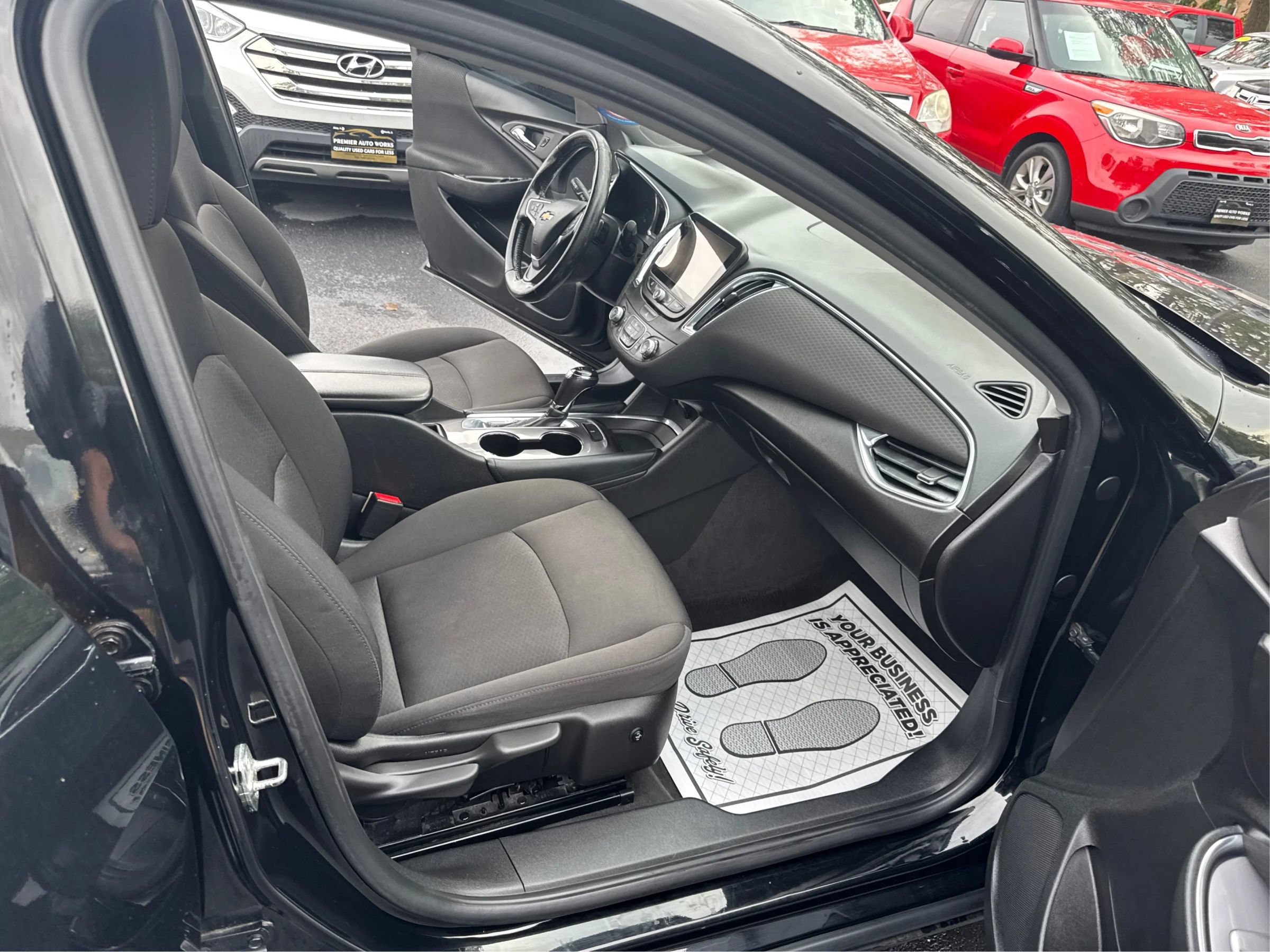 Used 2018 Chevrolet Malibu LT FWD image 24