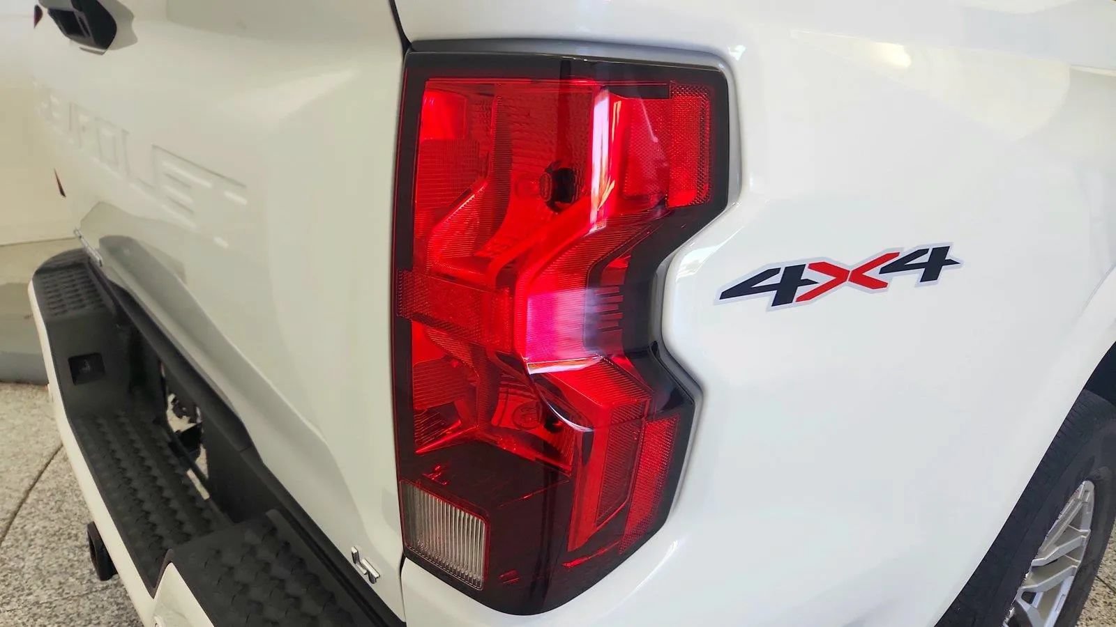 Used 2023 Chevrolet Colorado LT w/ LT Convenience Package AWD/4WD image 59