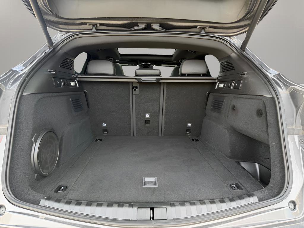 Used 2023 Alfa Romeo Stelvio Veloce image 9