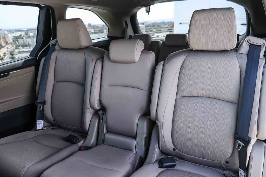 Used 2023 Honda Odyssey EX image 16