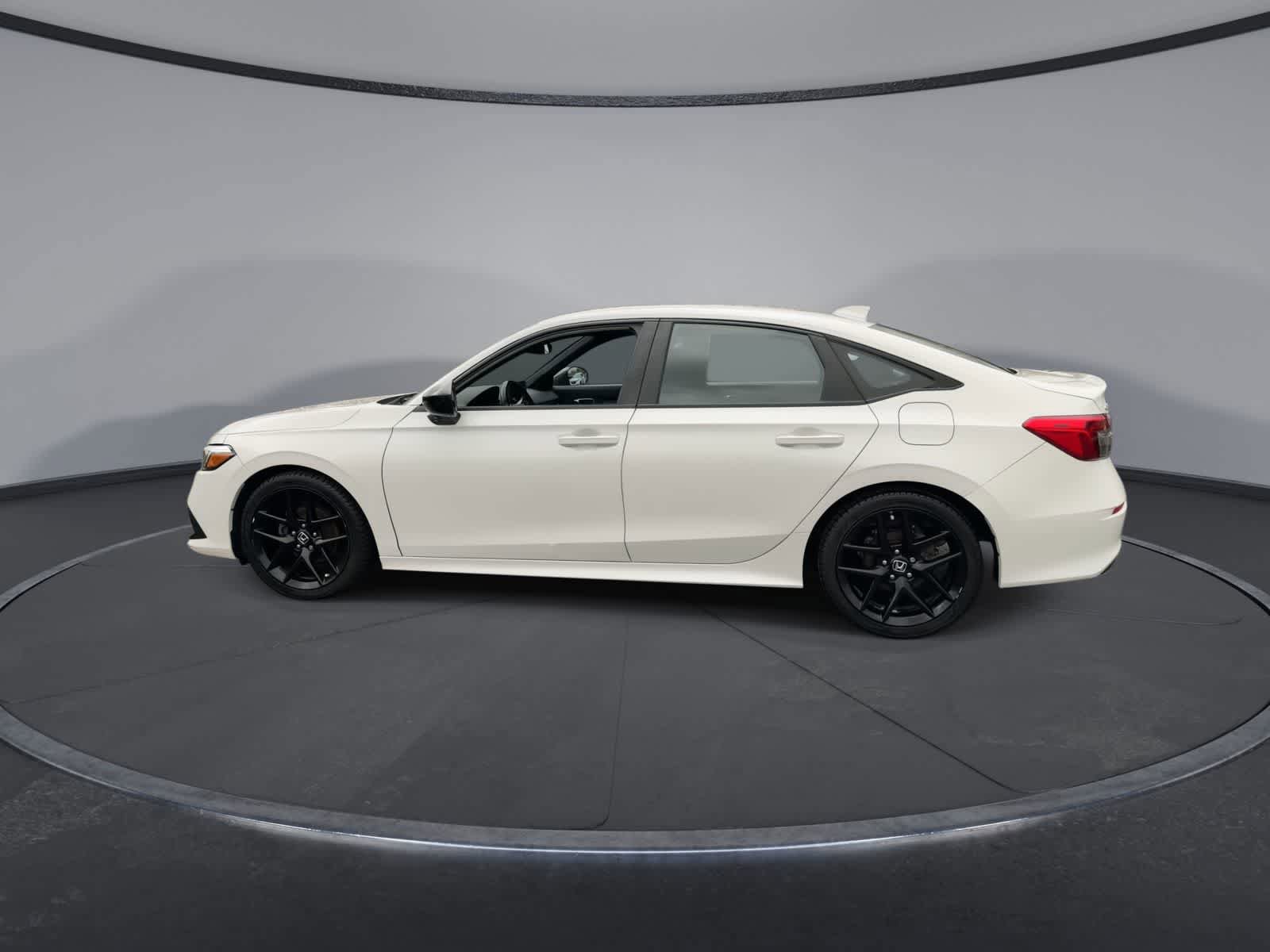 Used 2022 Honda Civic Sport image 5