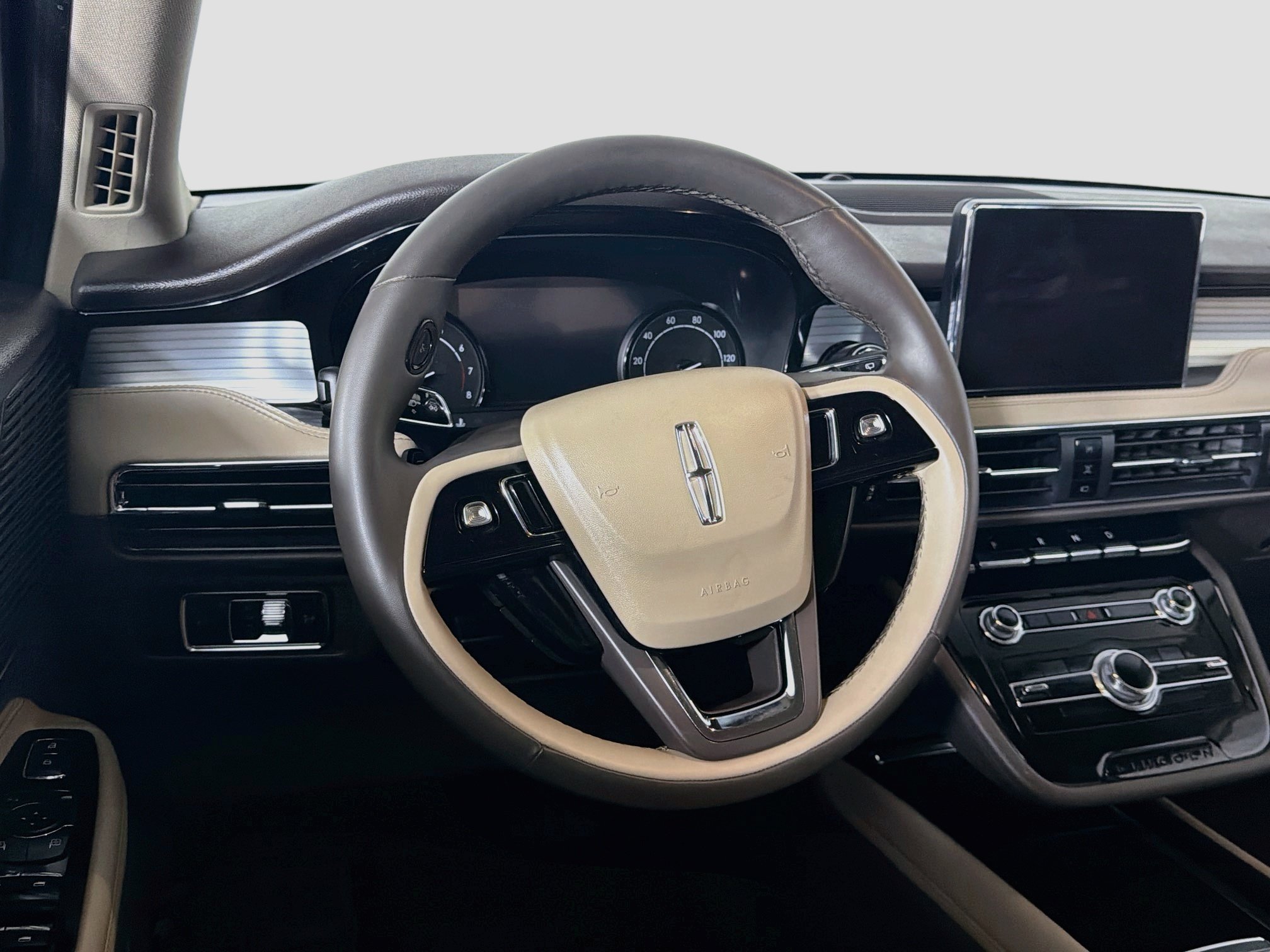 Used 2022 Lincoln Corsair FWD image 18