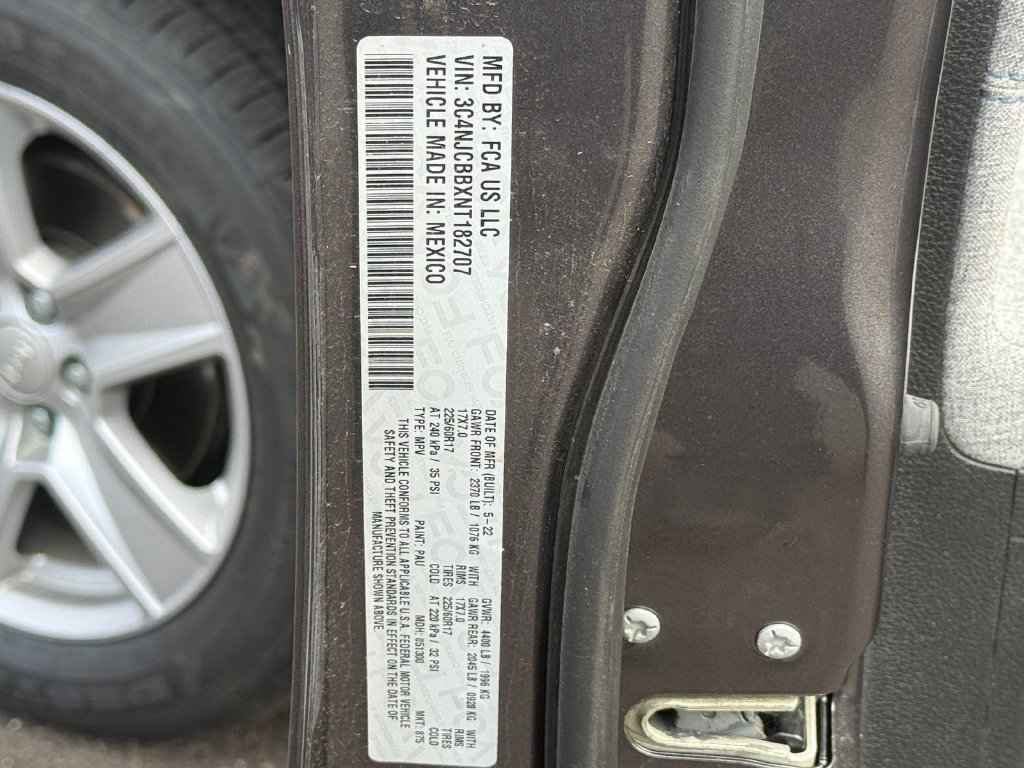 Used 2022 Jeep Compass Latitude FWD image 31