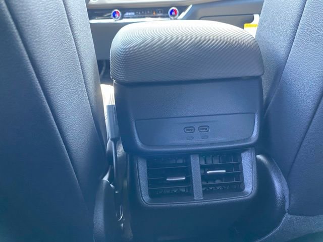 New 2026 Chevrolet Equinox LT w/ Convenience Package II image 18