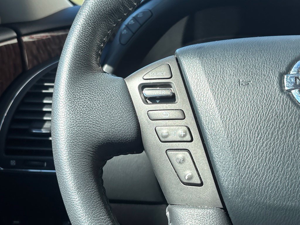 Used 2017 Nissan Armada Platinum RWD image 21