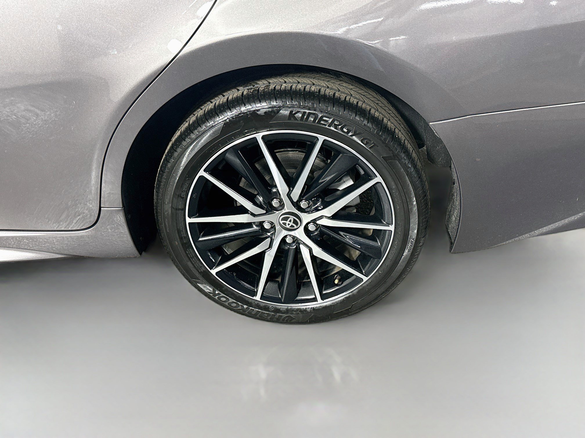 Used 2024 Toyota Camry SE FWD image 36