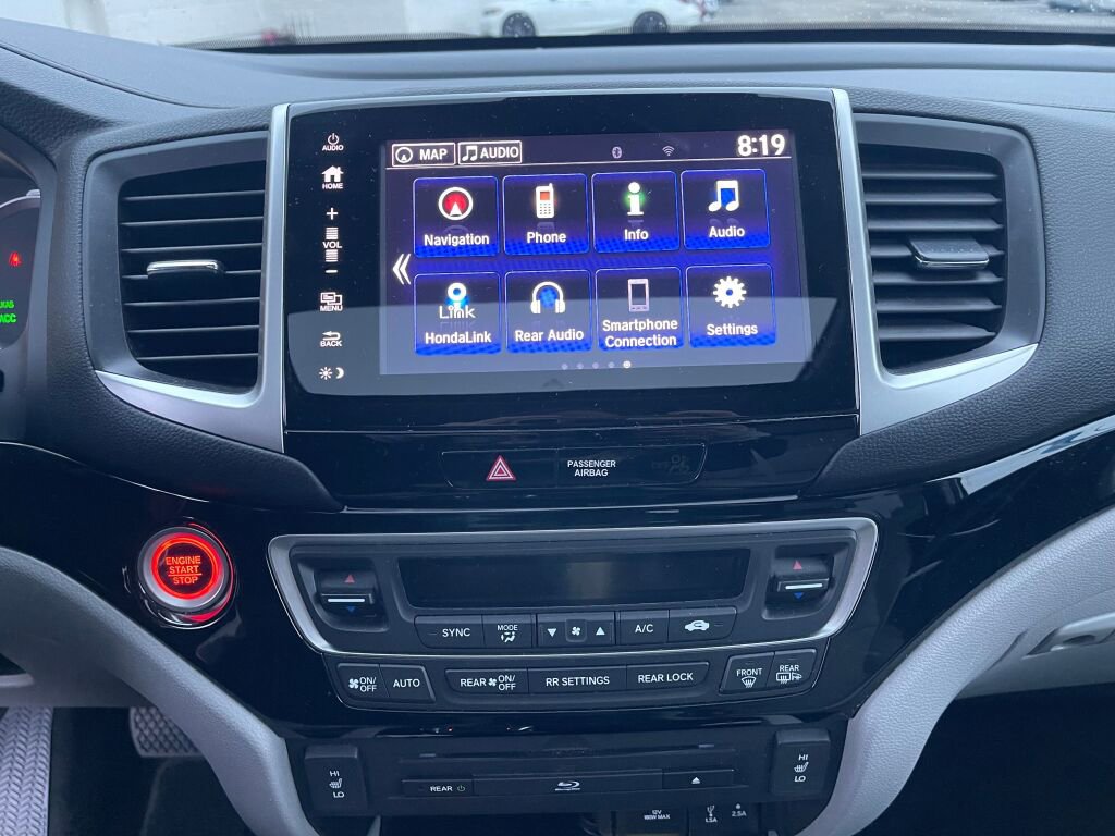 Used 2017 Honda Pilot Touring image 9