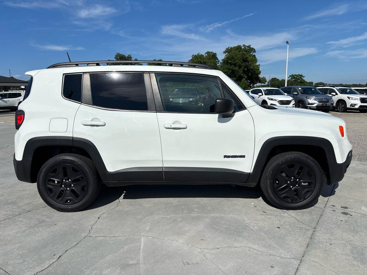 Used 2019 Jeep Renegade Sport AWD/4WD image 3