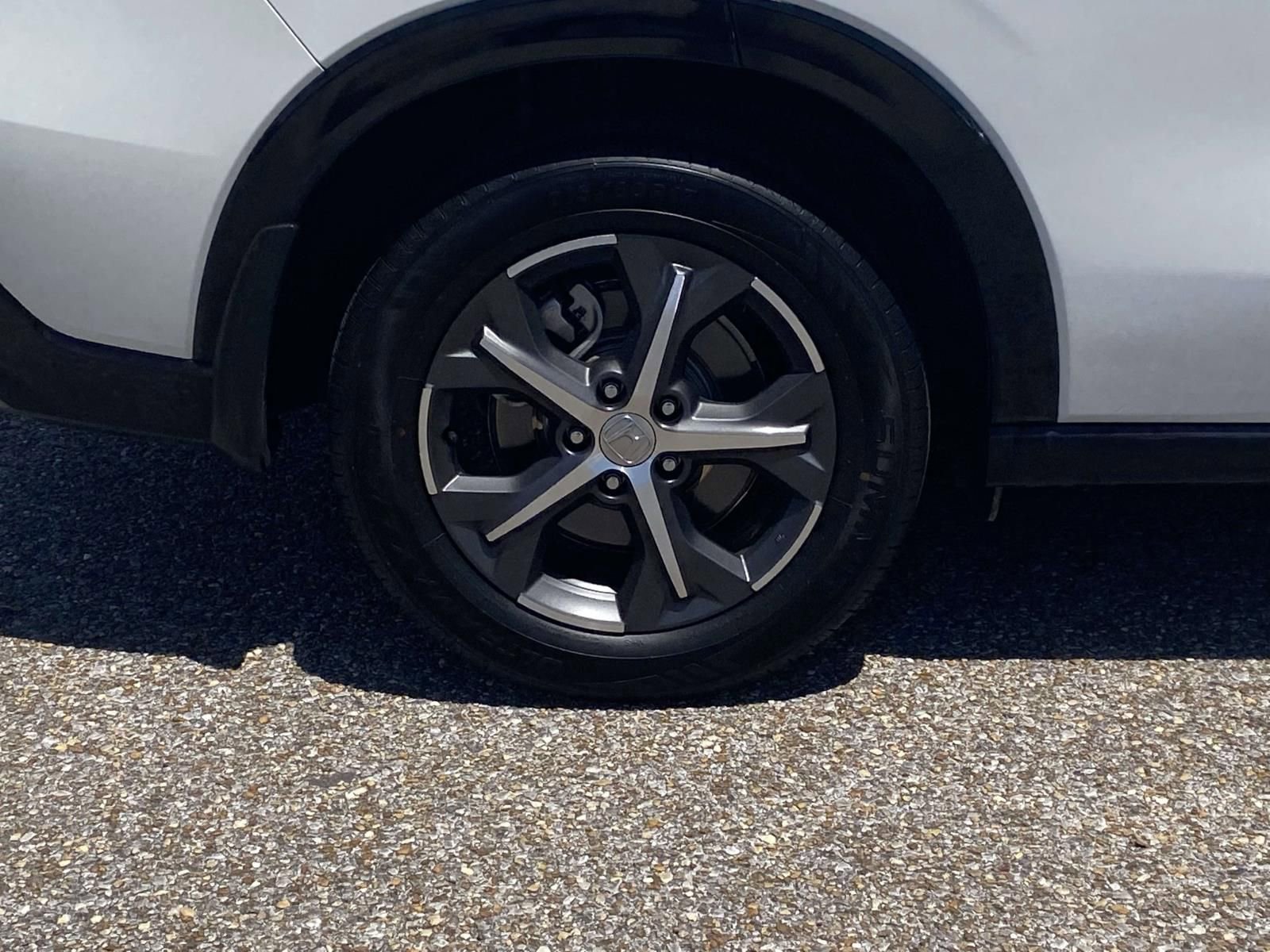 Used 2023 Honda HR-V EX-L image 9