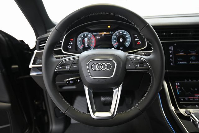 Used 2026 Audi Q8 Premium Plus AWD/4WD image 3