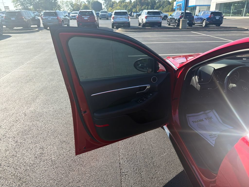 Used 2020 Hyundai Sonata SEL w/ Convenience + Sunroof Package FWD image 13