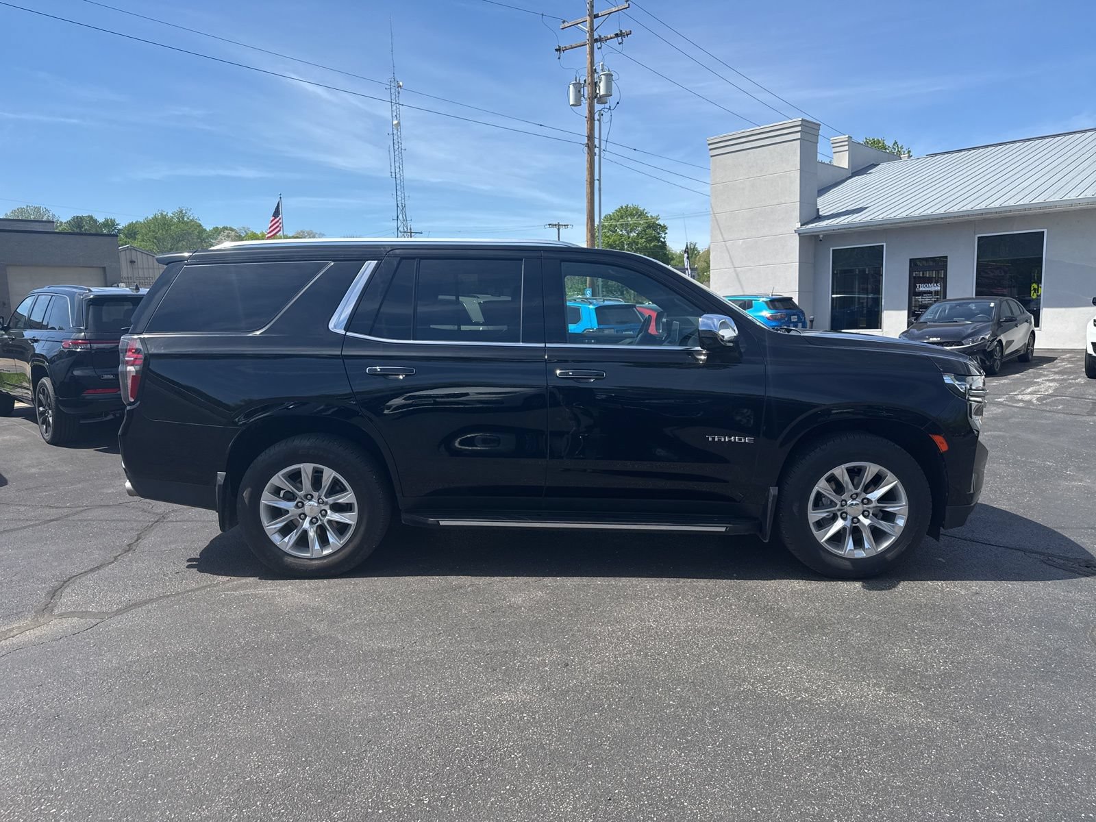 Used 2021 Chevrolet Tahoe Premier AWD/4WD image 8